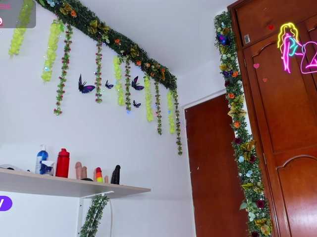 Elikolanny live cam on BongaCams