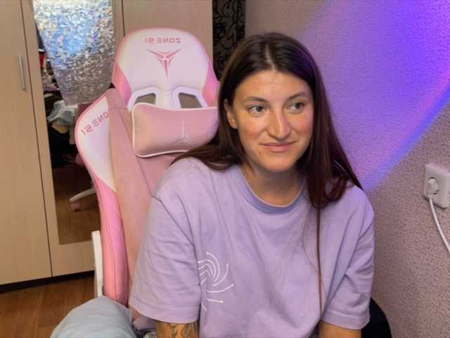 Katrinmiss live cam on BongaCams