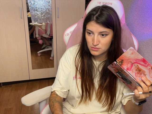 Katrinmiss live cam on BongaCams