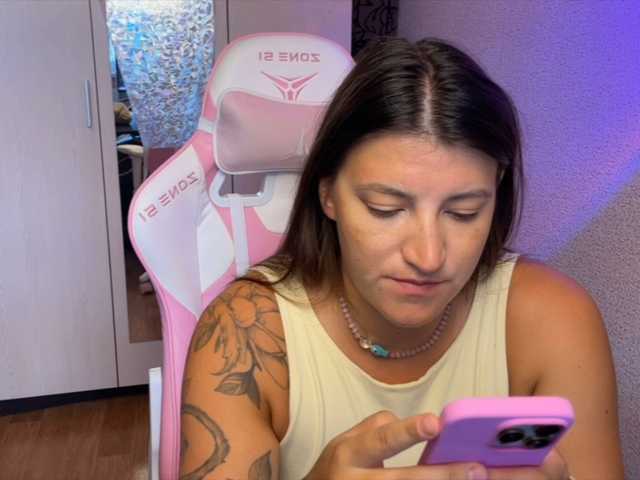 Katrinmiss live cam on BongaCams