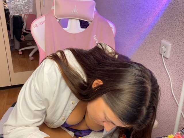 Katrinmiss live cam on BongaCams