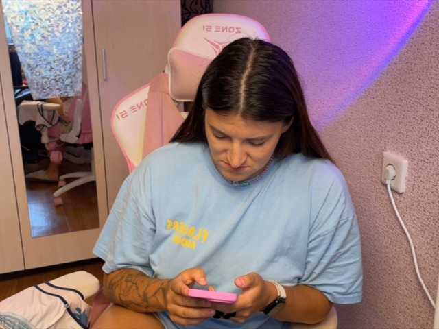 Katrinmiss live cam on BongaCams