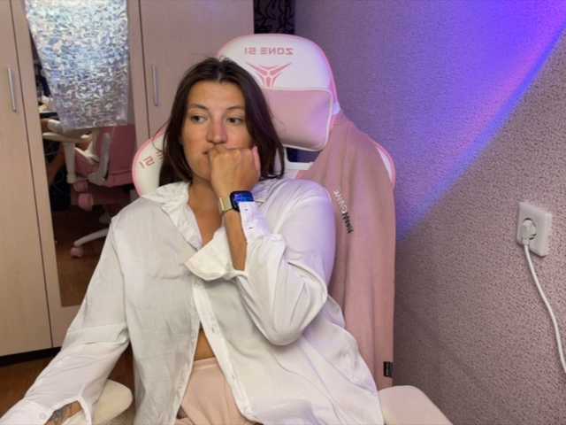 Katrinmiss live cam on BongaCams