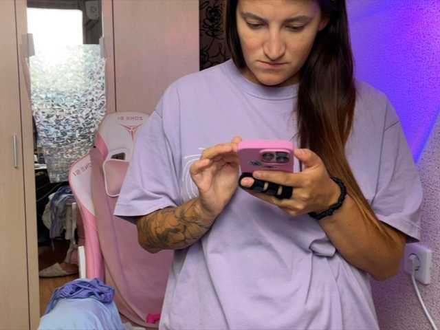 Katrinmiss live cam on BongaCams