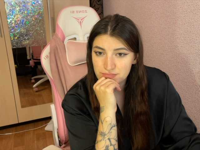 Katrinmiss's BongaCams show and profile