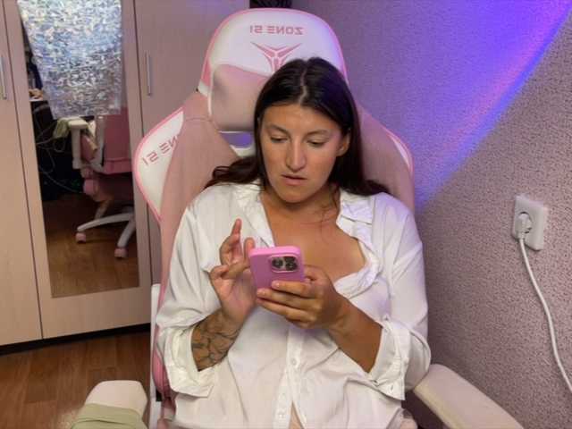 Katrinmiss live cam on BongaCams