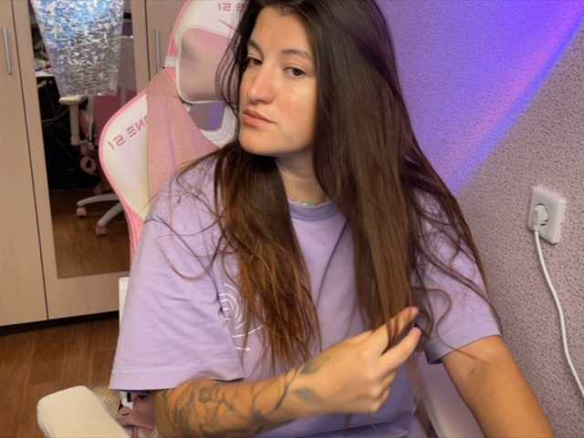 Katrinmiss live cam on BongaCams