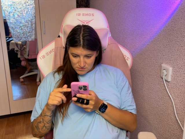 Katrinmiss live cam on BongaCams