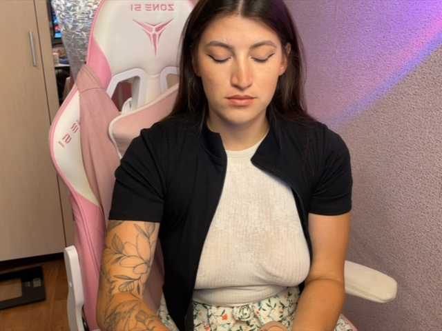 Katrinmiss live cam on BongaCams
