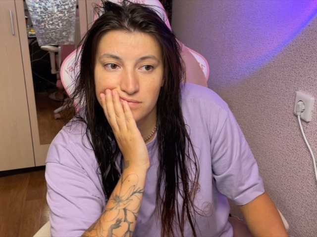 Katrinmiss live cam on BongaCams
