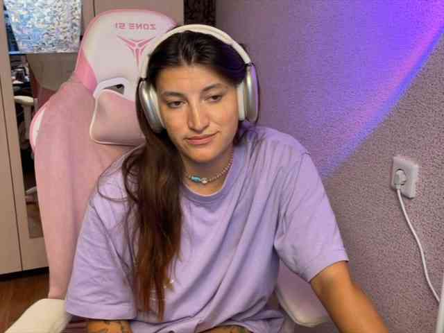 katrinmiss's live room