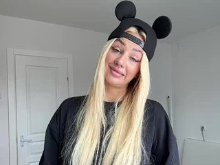 -AmazingBlonde- Porn Show