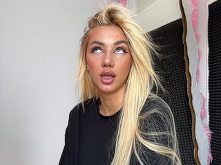 -AmazingBlonde- Porn Show