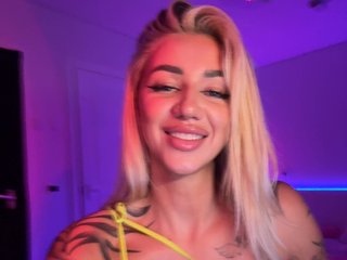 -AmazingBlonde-