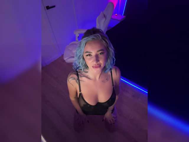 -AmazingBlonde- live cam on BongaCams