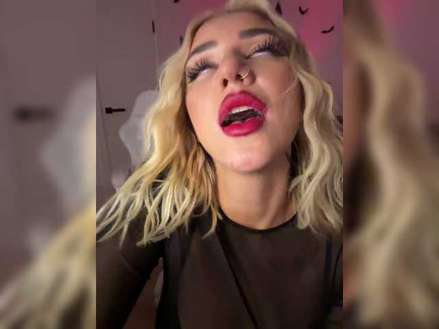 -AmazingBlonde- live cam on BongaCams