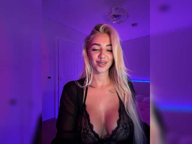 -AmazingBlonde- live webcam show