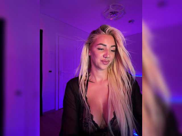 -AmazingBlonde- live webcam show
