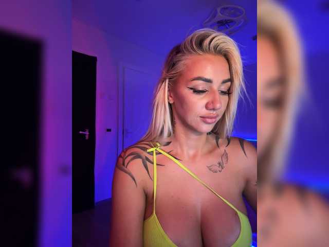-AmazingBlonde- live webcam show