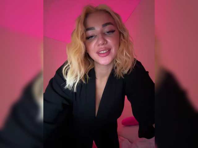 -AmazingBlonde- live cam on BongaCams