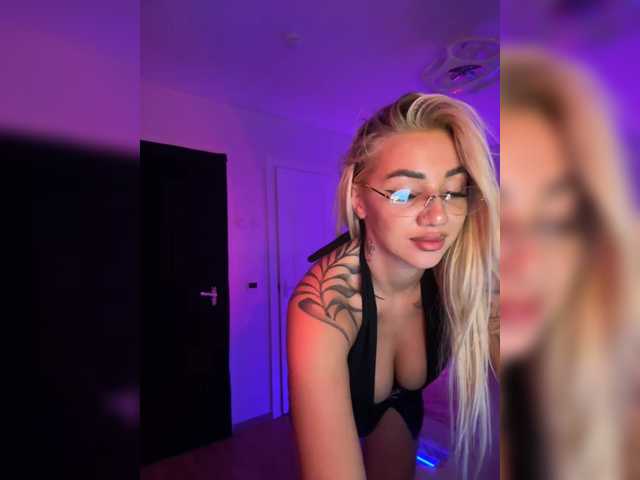 -amazingblonde- live sex show