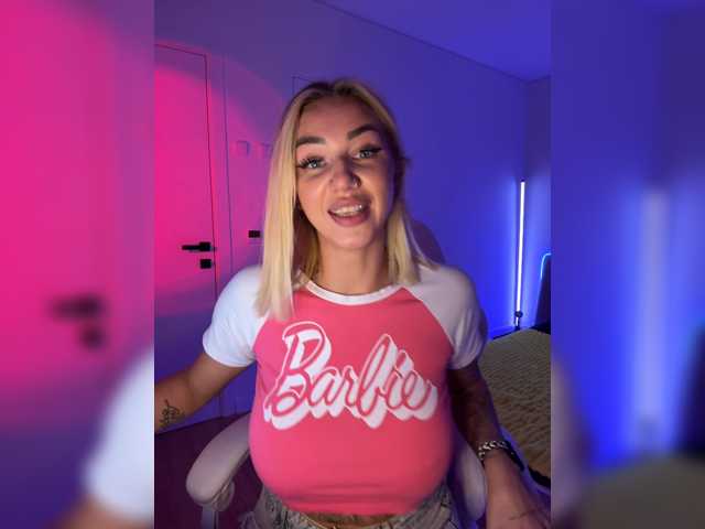 -AmazingBlonde-