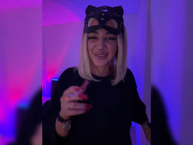 -AmazingBlonde- live cam on BongaCams