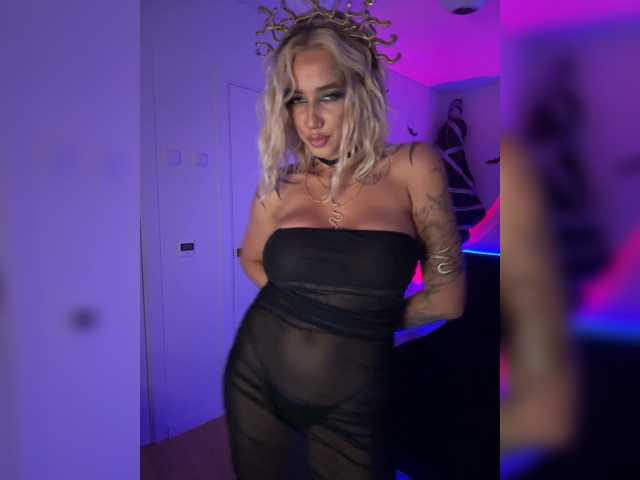 -AmazingBlonde- live cam on BongaCams