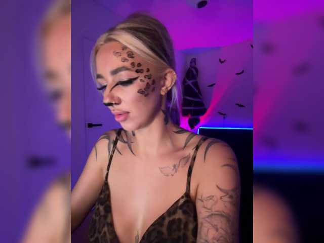 -AmazingBlonde-