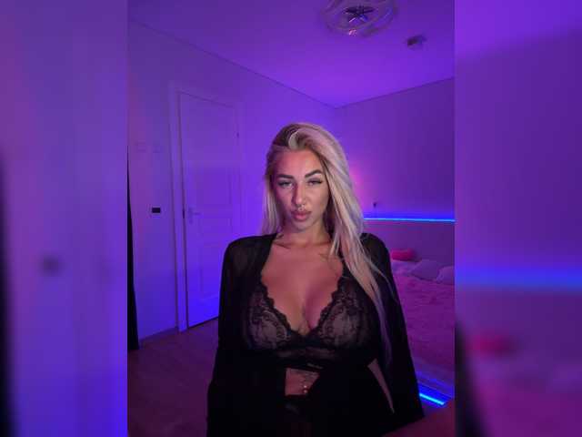 -AmazingBlonde- live webcam show