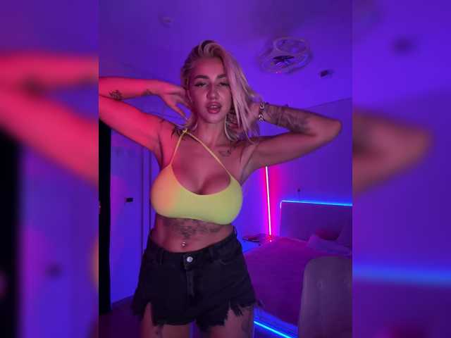 -AmazingBlonde- live webcam show