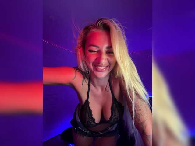 -amazingblonde- online