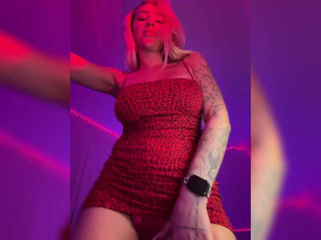 -AmazingBlonde-
