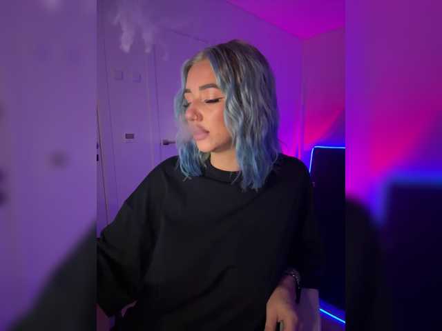 -AmazingBlonde- live cam on BongaCams