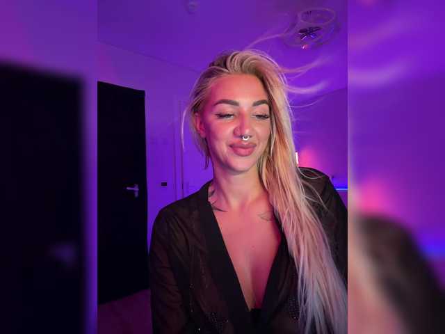 -AmazingBlonde- live webcam show
