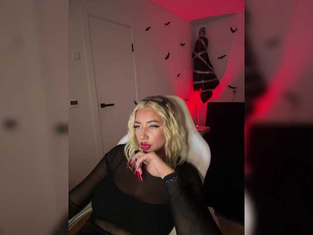 -AmazingBlonde-