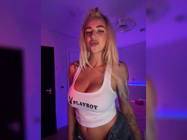 -AmazingBlonde- live webcam show