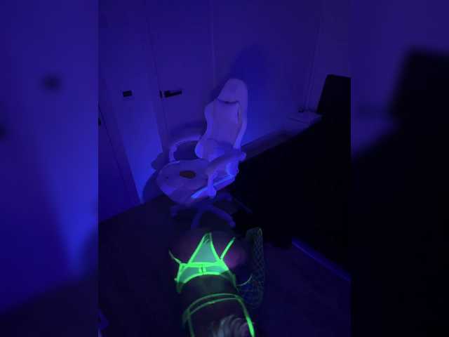 -AmazingBlonde- live cam on BongaCams