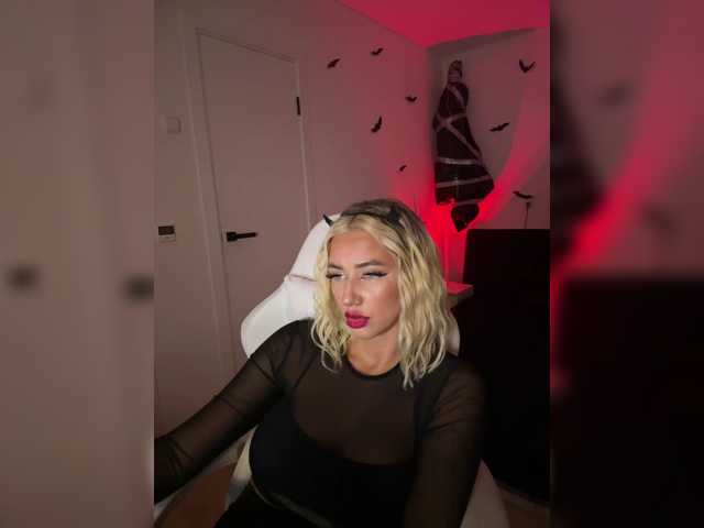 -AmazingBlonde- live cam on BongaCams