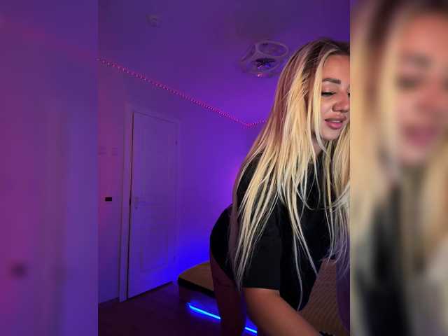 -AmazingBlonde-