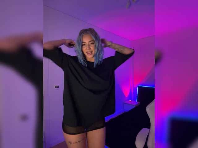 -AmazingBlonde- live cam on BongaCams