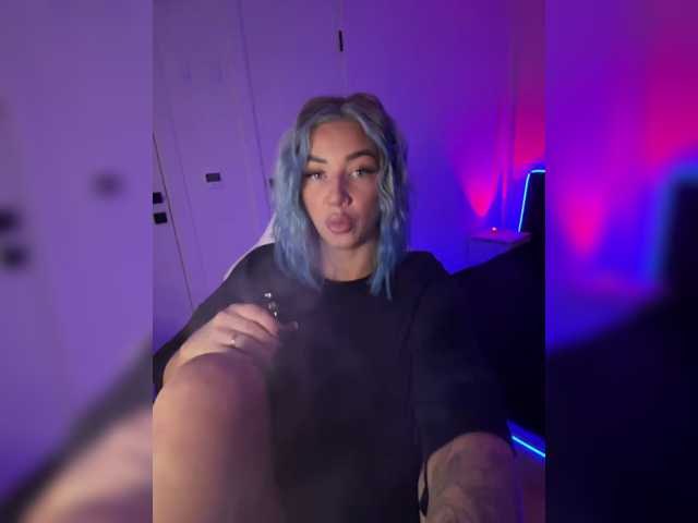 -AmazingBlonde- live cam on BongaCams