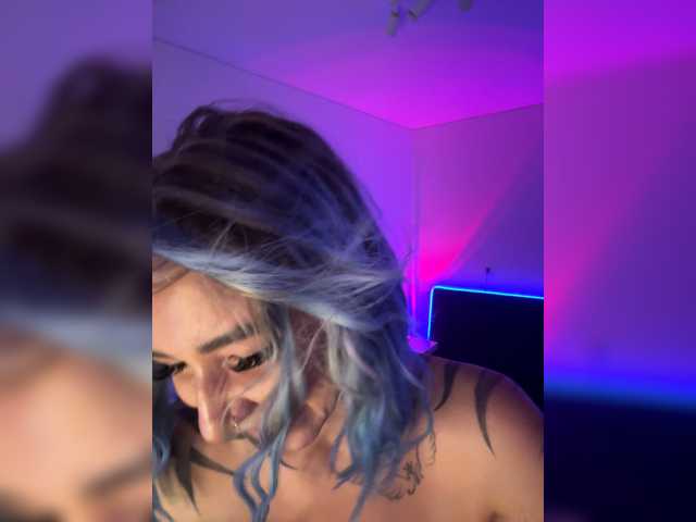 -AmazingBlonde- live cam on BongaCams