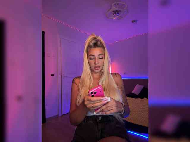 -AmazingBlonde- Sex Cam Show