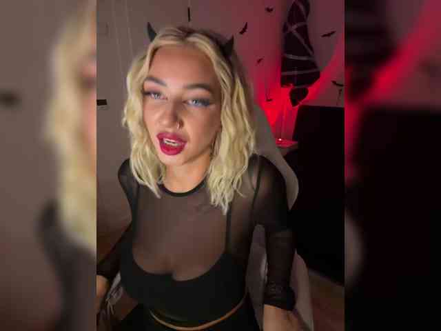 -AmazingBlonde-