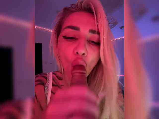 -AmazingBlonde- webcam