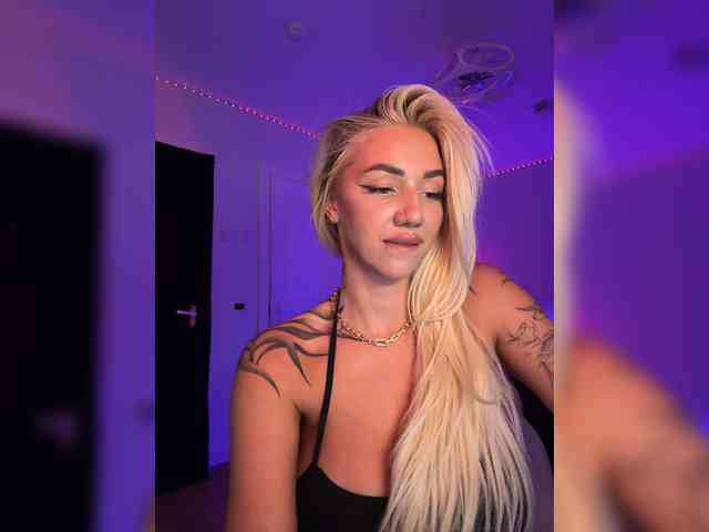 -AmazingBlonde- Sex Cam Show