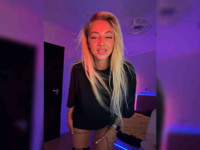 -AmazingBlonde- Sex Cam Show