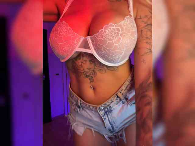 -AmazingBlonde- webcam