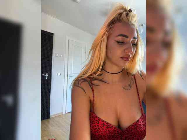 -AmazingBlonde- Sex Cam Show